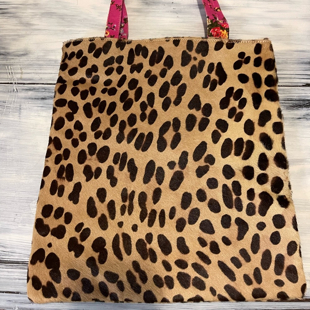 ♥️SOLD♥️🍀💁🏻‍♀️Dolce & Gabbana Leopard Pony Hair Tote🍀💁🏻‍♀️ - Picture 7 of 17